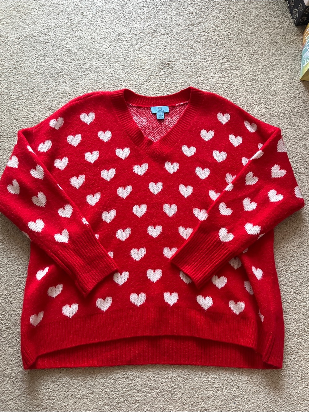 Red Heart-Print V-Neck Sweater